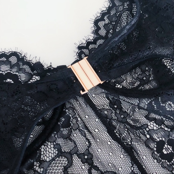 BELLA Black Lace Bodysuit - Picture 5 of 7